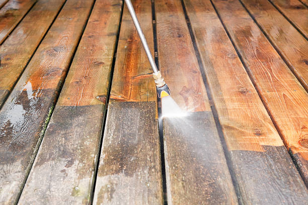 Best Deck Cleaning Services  in Prestbury, IL